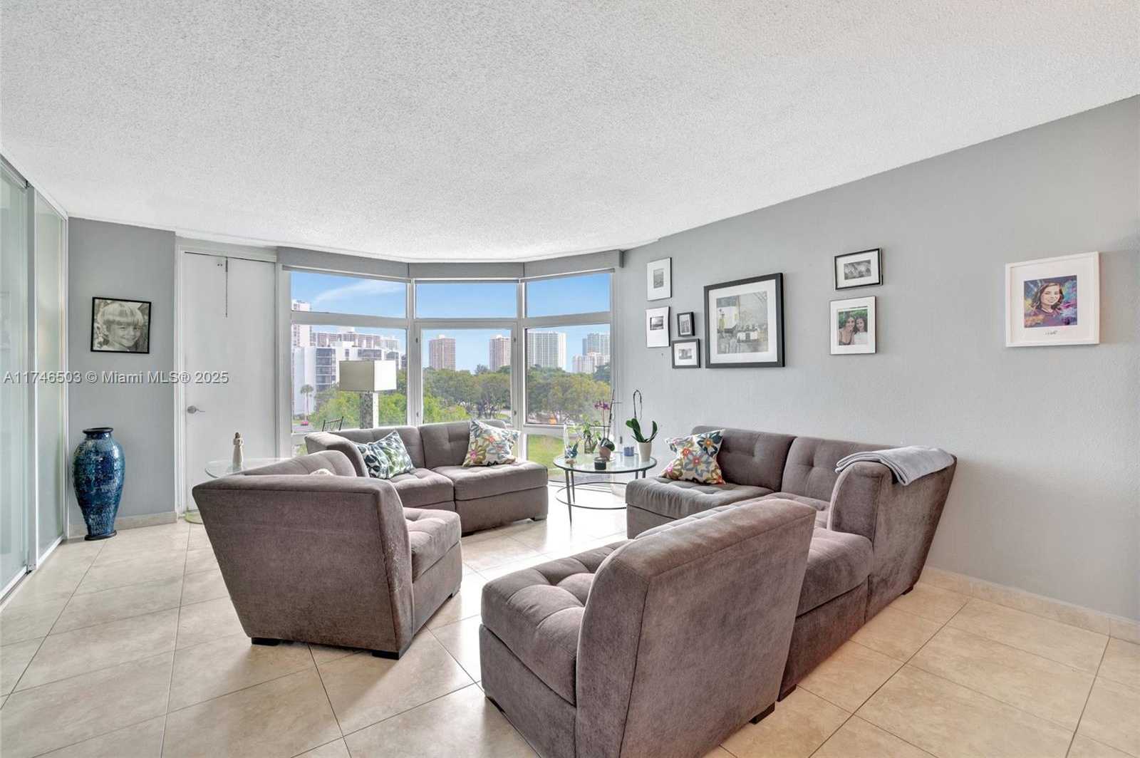 Small Image of 3375 NORTH COUNTRY CLUB DR #404, Aventura Number 14