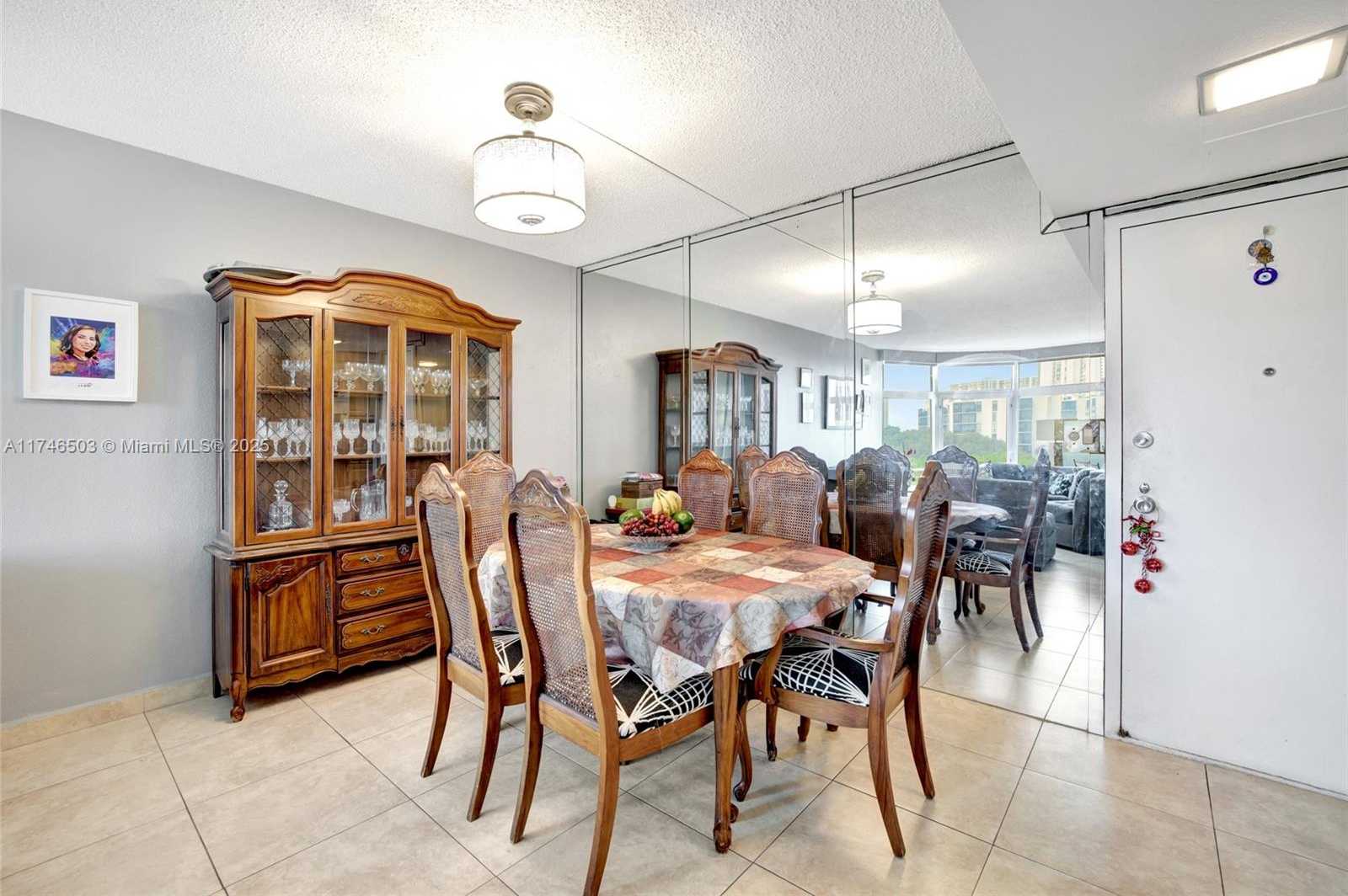 Small Image of 3375 NORTH COUNTRY CLUB DR #404, Aventura Number 16
