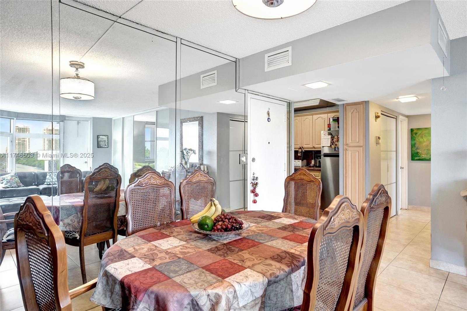 Small Image of 3375 NORTH COUNTRY CLUB DR #404, Aventura Number 18