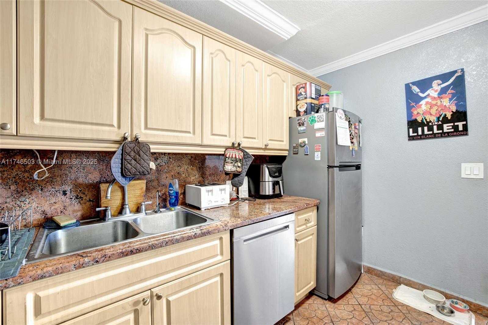 Small Image of 3375 NORTH COUNTRY CLUB DR #404, Aventura Number 20