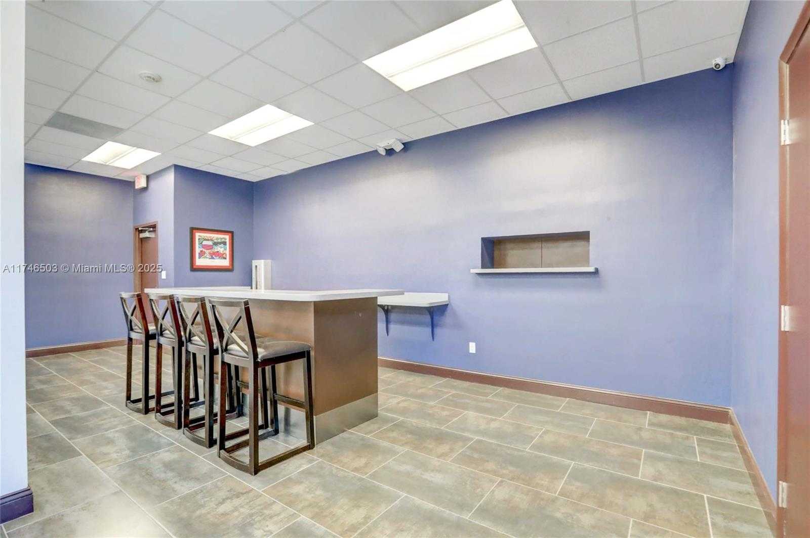 Small Image of 3375 NORTH COUNTRY CLUB DR #404, Aventura Number 35