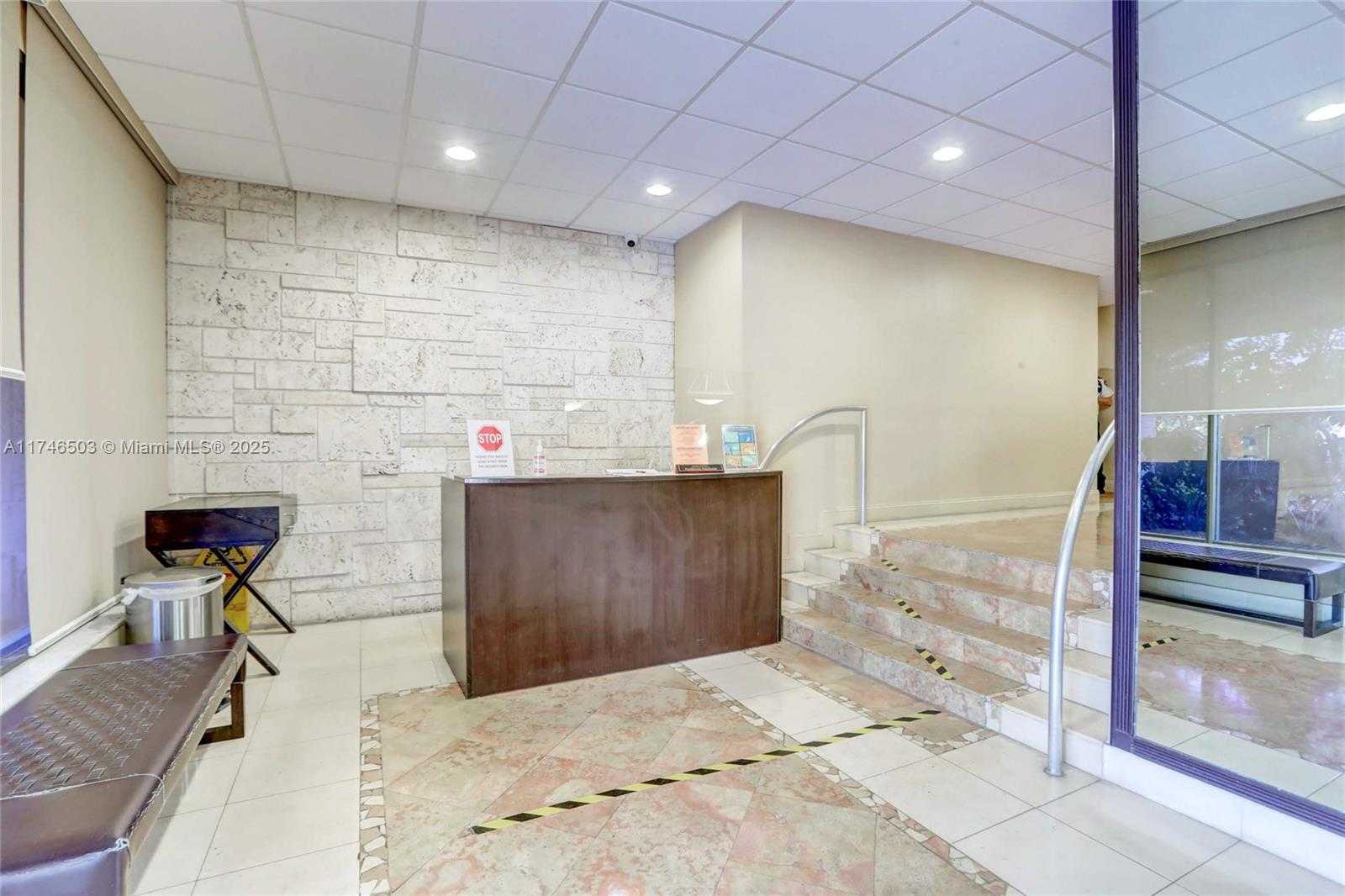 Small Image of 3375 NORTH COUNTRY CLUB DR #404, Aventura Number 42
