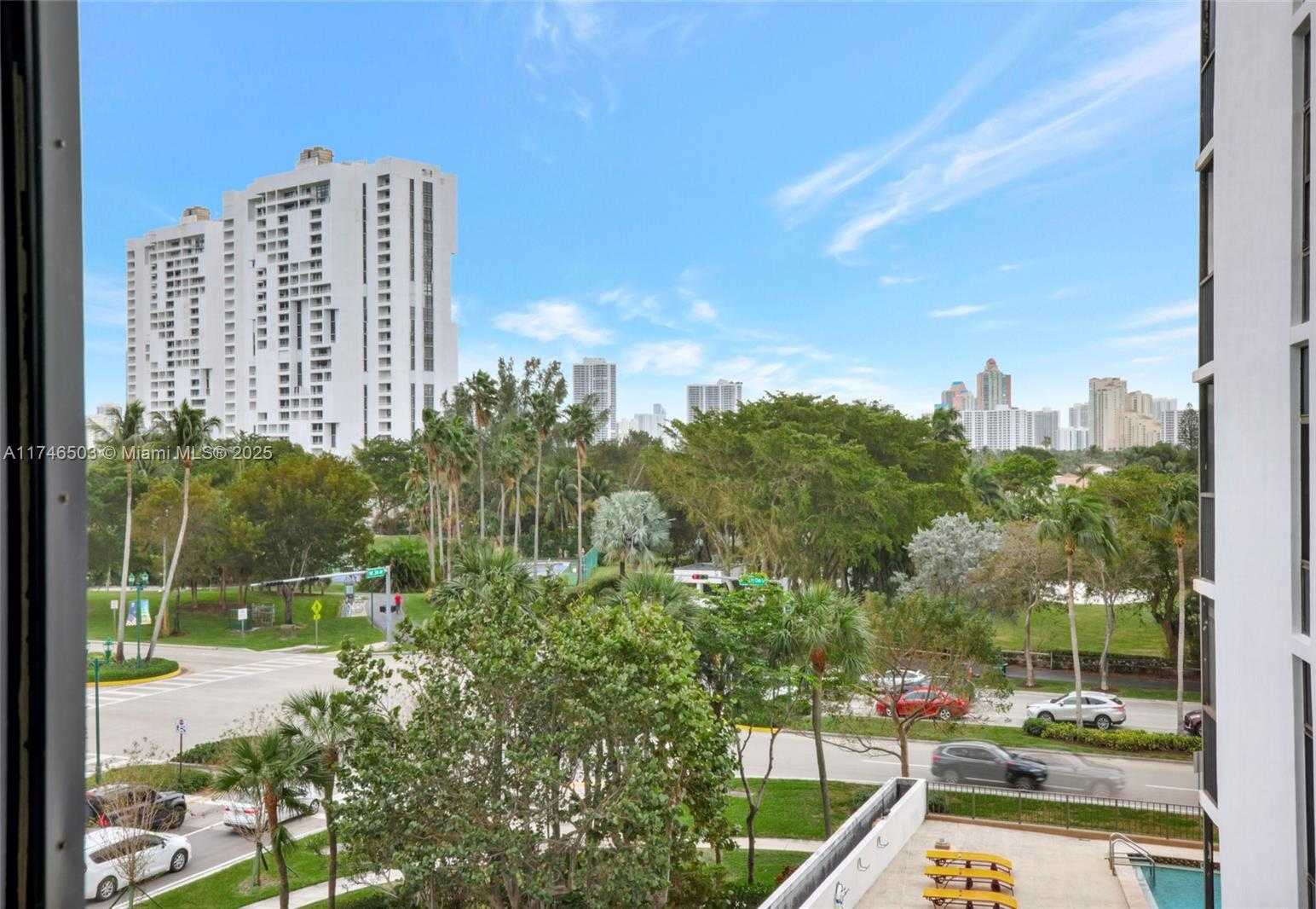Small Image of 3375 NORTH COUNTRY CLUB DR #404, Aventura Number 5