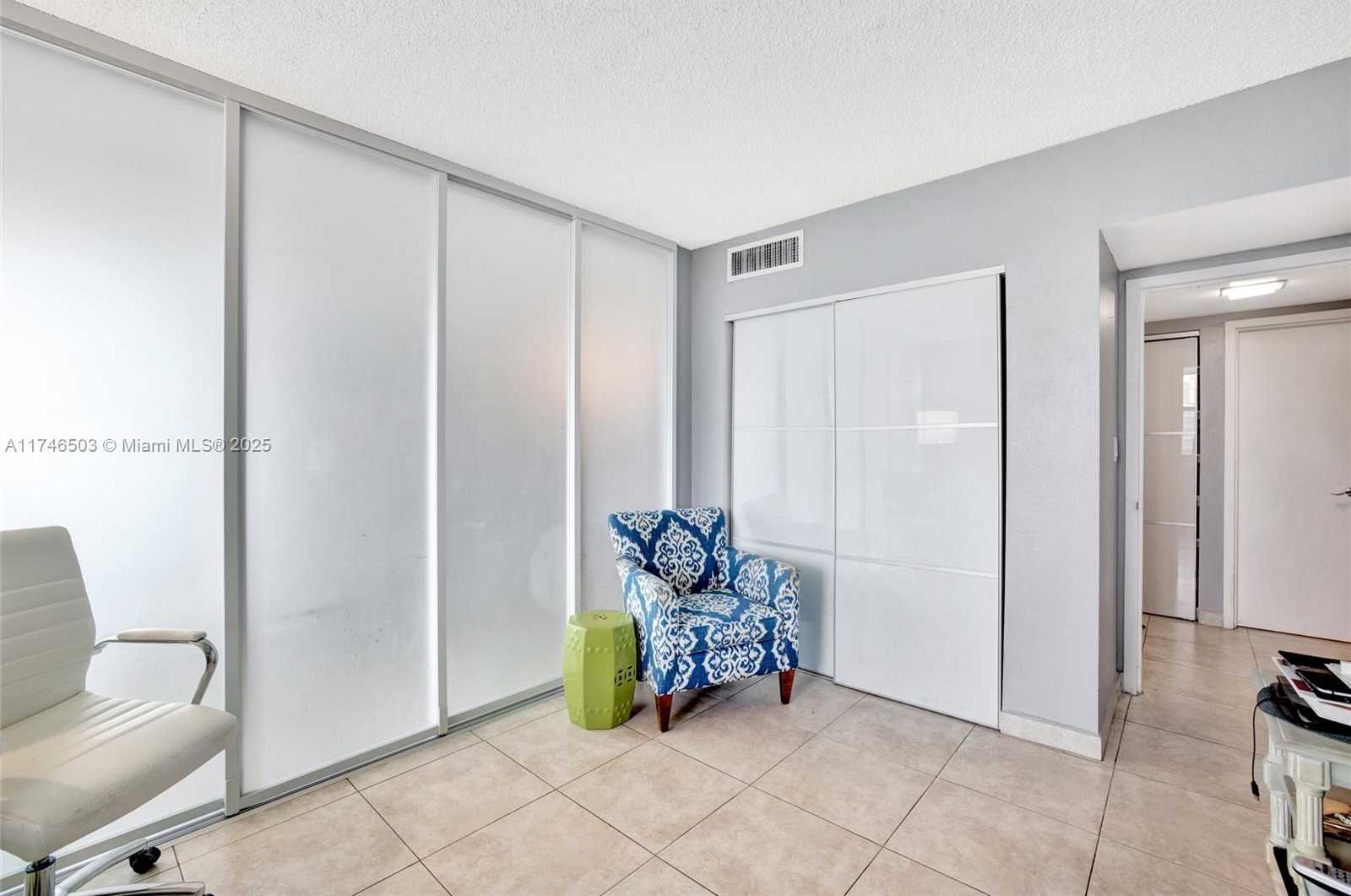 Small Image of 3375 NORTH COUNTRY CLUB DR #404, Aventura Number 9