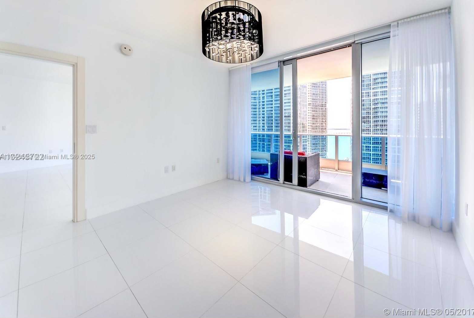 Small Image of 200 BISCAYNE BOULEVARD WAY #3404, Miami Number 5