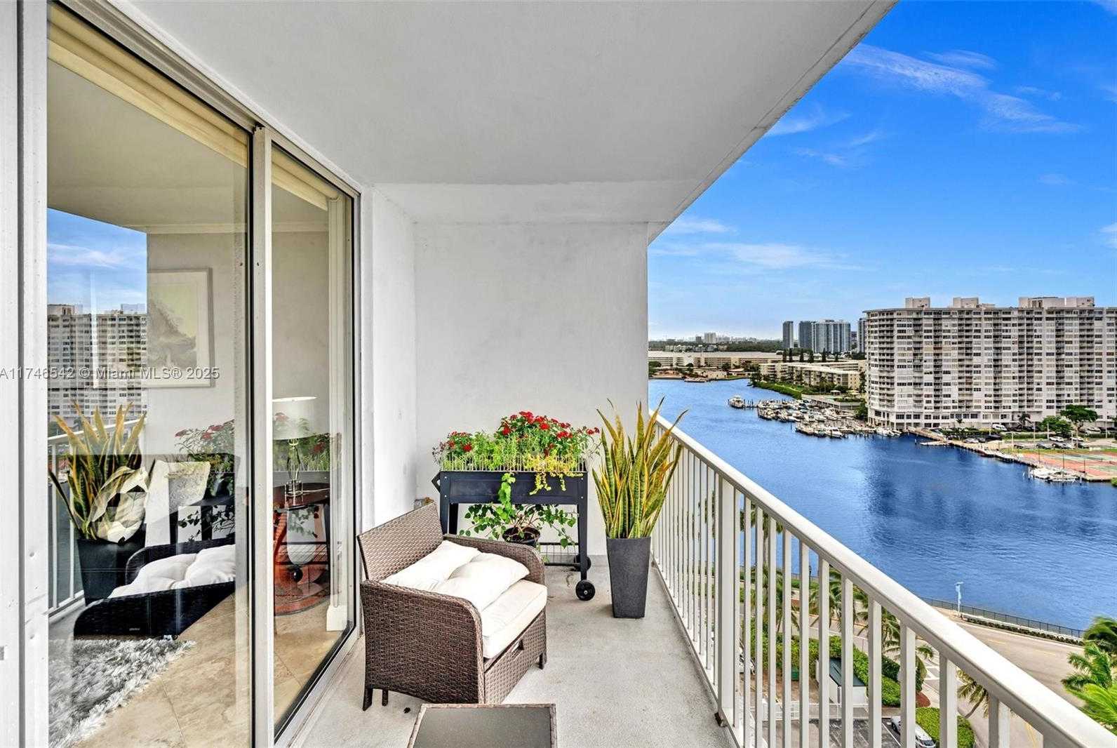 Small Image of 2801 NORTH EAST 183RD ST #1603W, Aventura Number 25