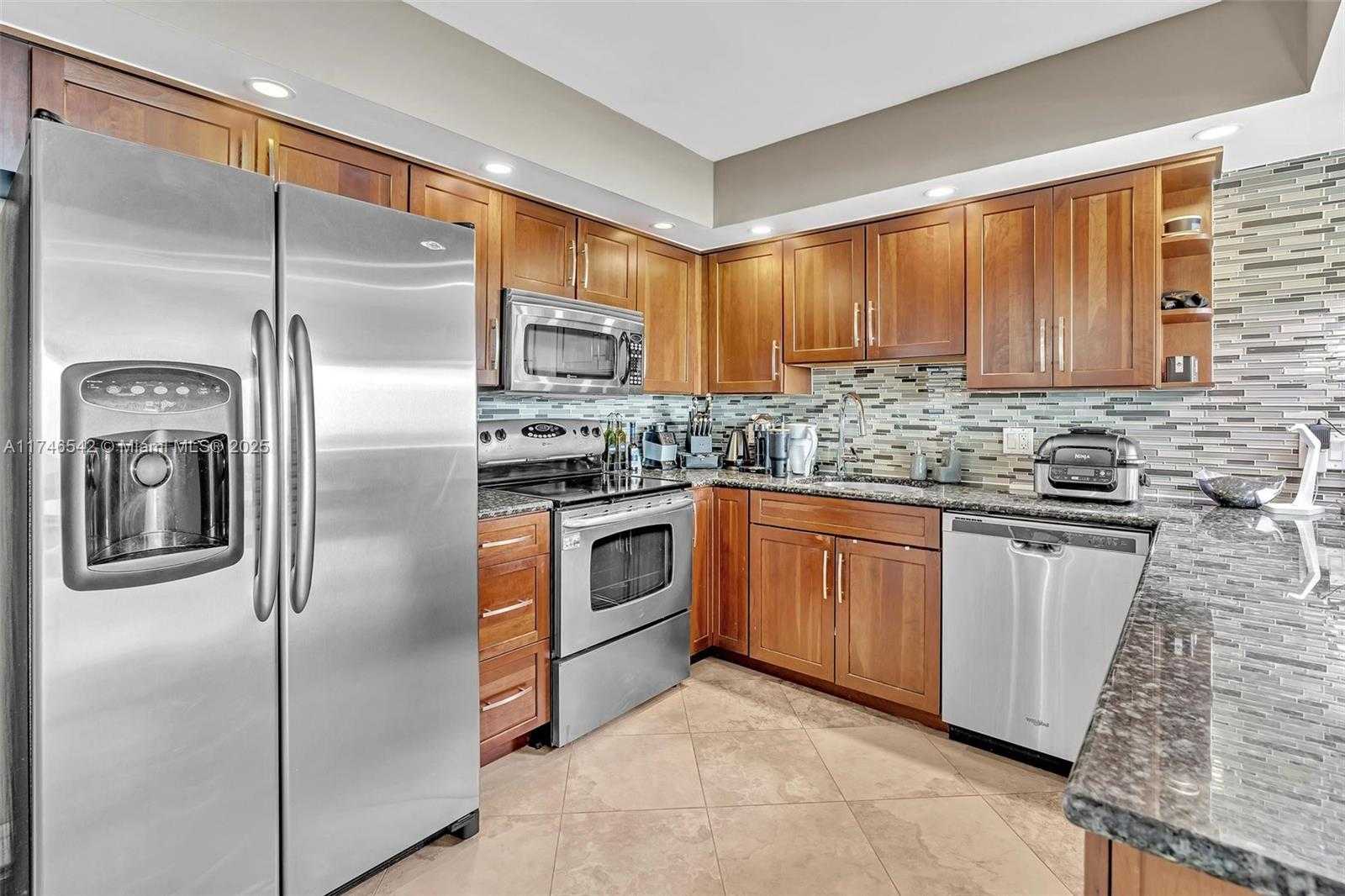 Small Image of 2801 NORTH EAST 183RD ST #1603W, Aventura Number 8