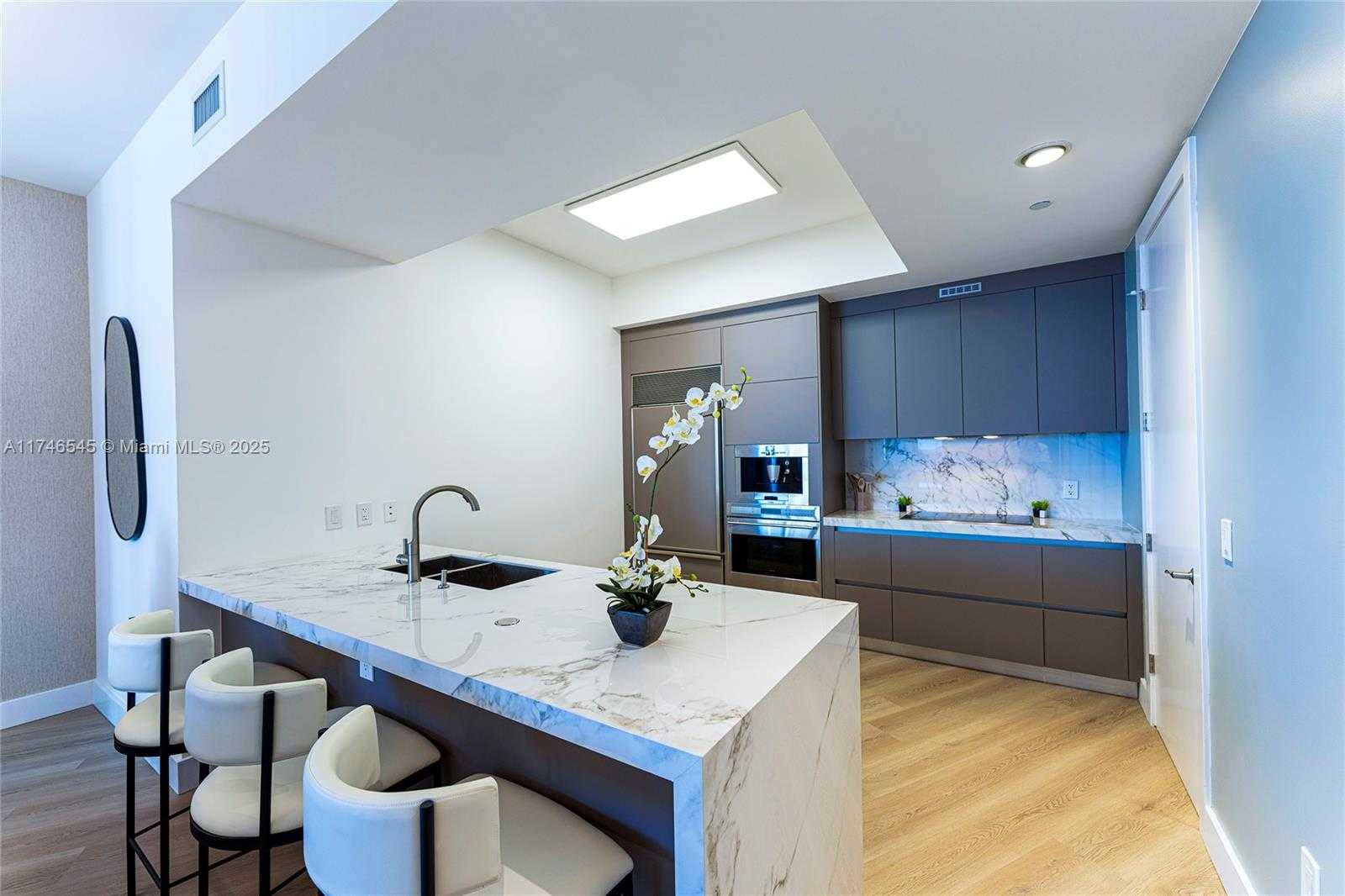 Small Image of 15901 COLLINS AVE #903, Sunny Isles Beach Number 10