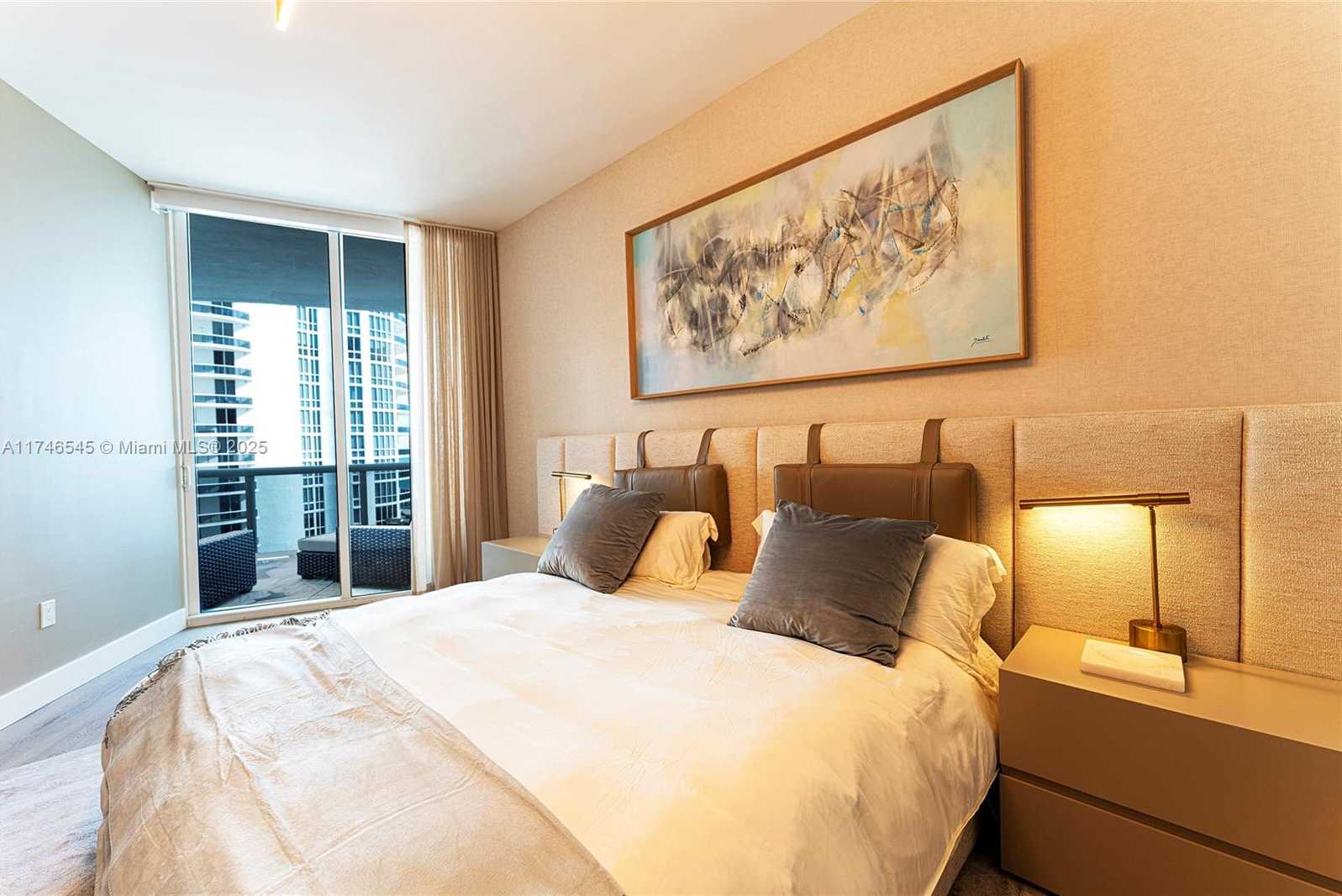 Small Image of 15901 COLLINS AVE #903, Sunny Isles Beach Number 20