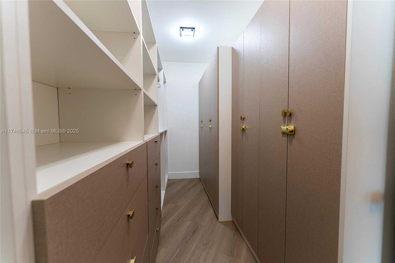 Small Image of 15901 COLLINS AVE #903, Sunny Isles Beach Number 25