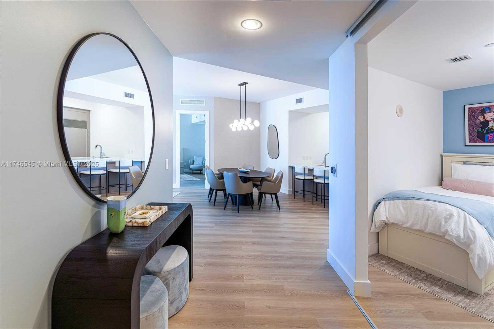 Small Image of 15901 COLLINS AVE #903, Sunny Isles Beach Number 6