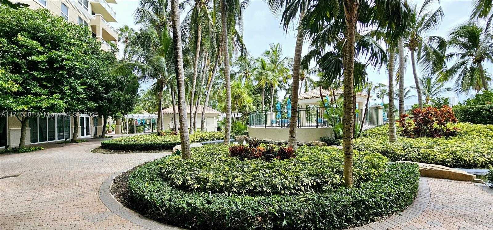 Small Image of 19501 WEST COUNTRY CLUB DR #1509, Aventura Number 3