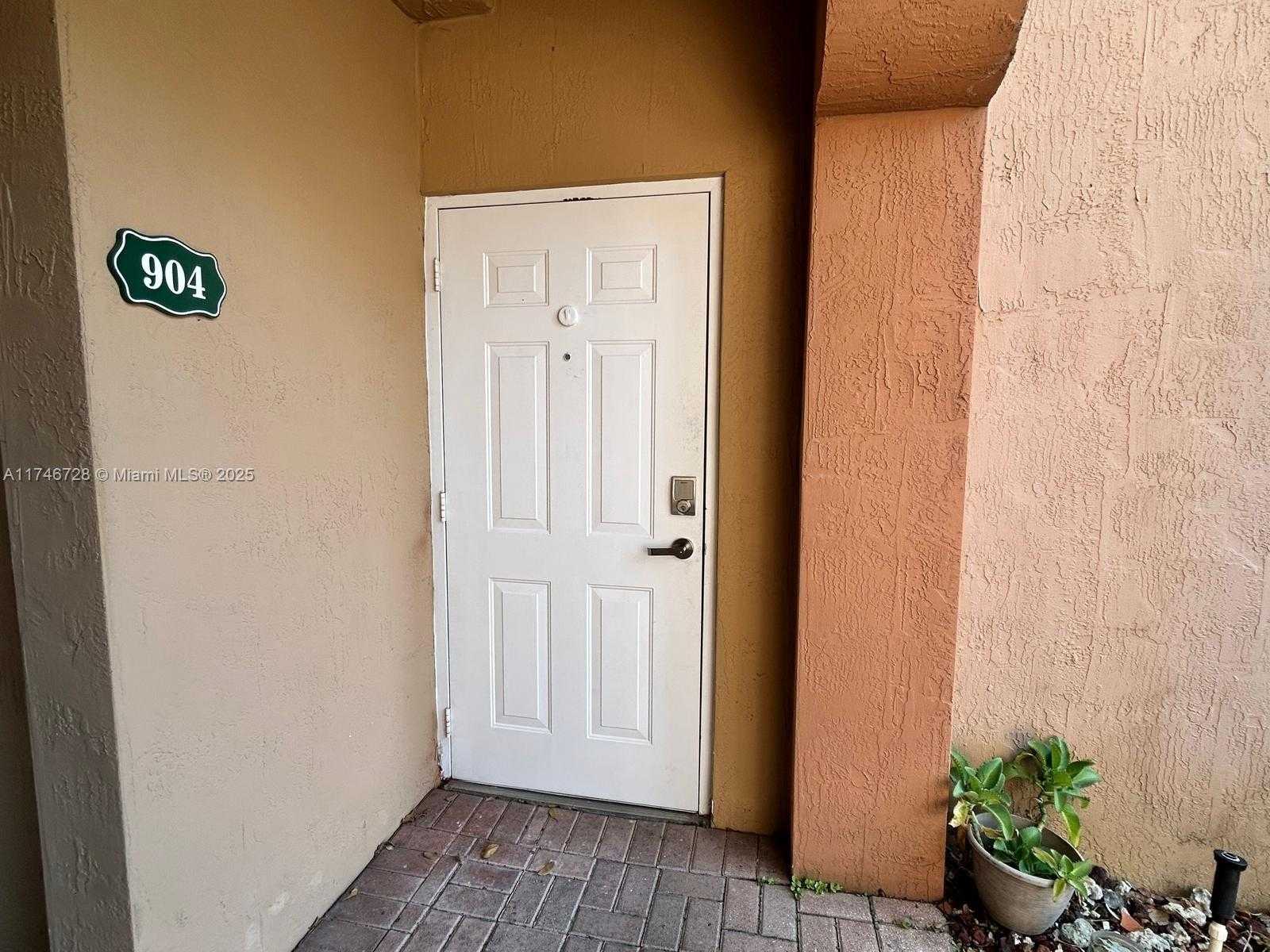 Small Image of 6700 NW 114th Ave, Doral, FL 33178, USA Number 17