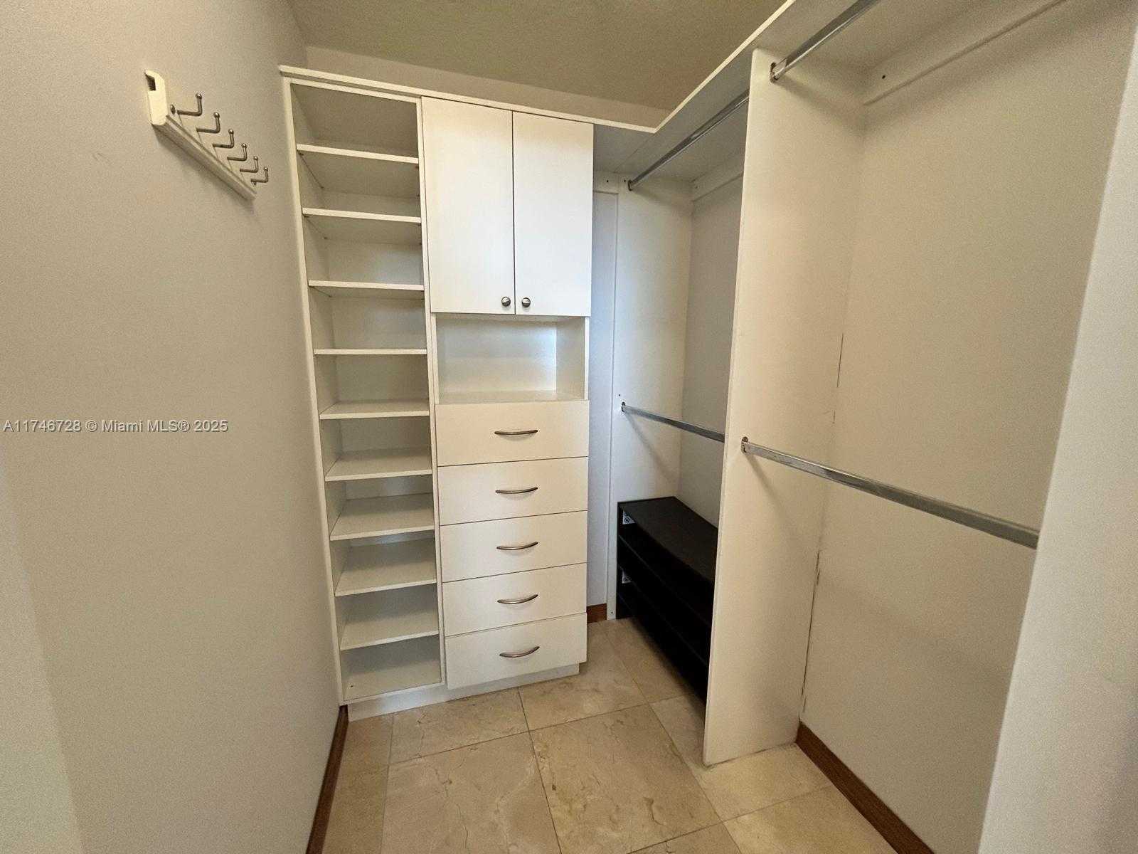 Small Image of 6700 NW 114th Ave, Doral, FL 33178, USA Number 23