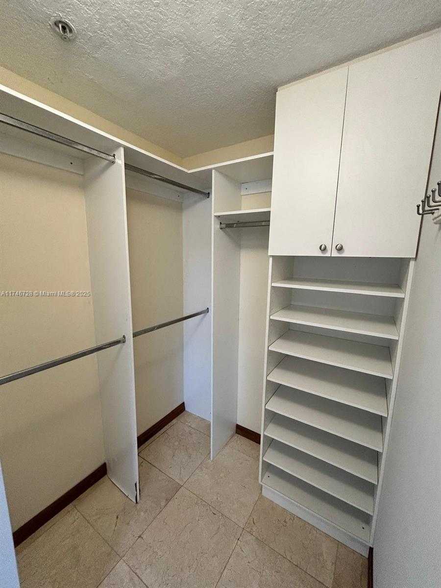 Small Image of 6700 NW 114th Ave, Doral, FL 33178, USA Number 24