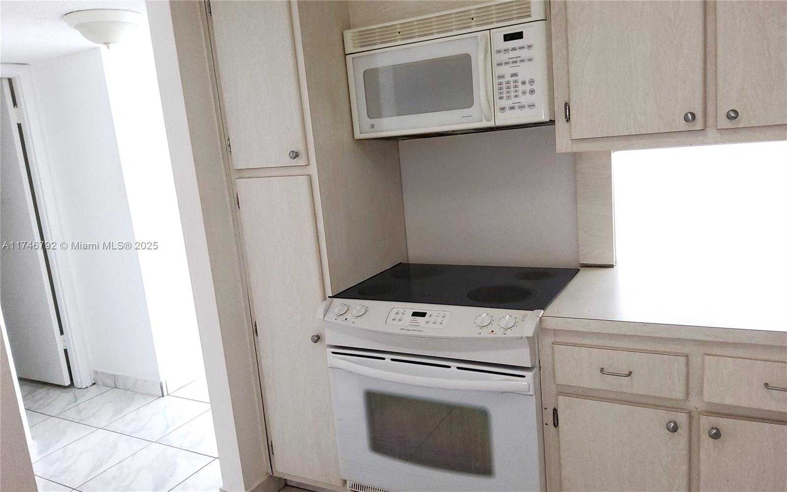 Small Image of 1410 SOUTH OCEAN DR #703, Hollywood Number 17