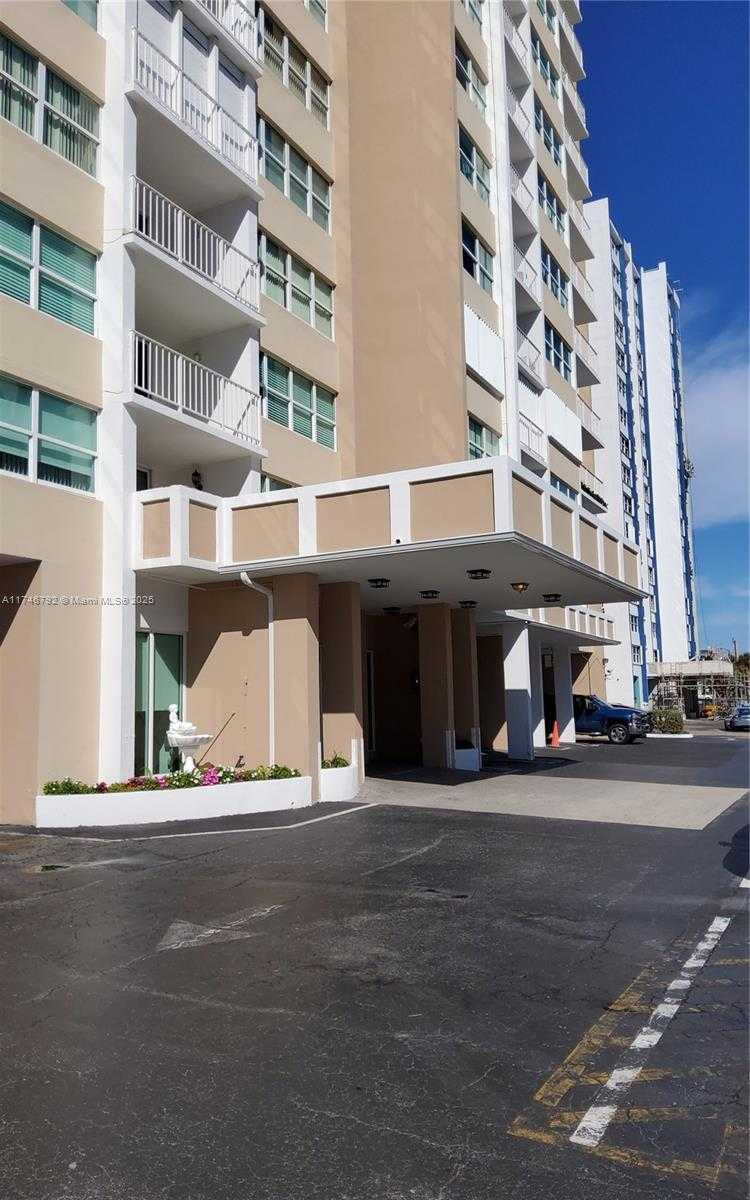 Small Image of 1410 SOUTH OCEAN DR #703, Hollywood Number 24