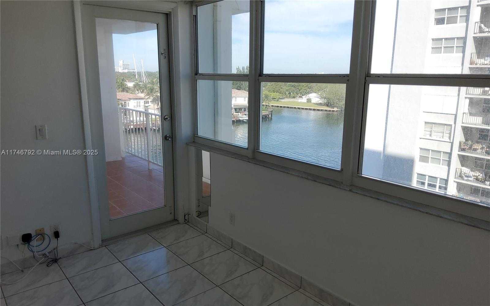 Small Image of 1410 SOUTH OCEAN DR #703, Hollywood Number 3