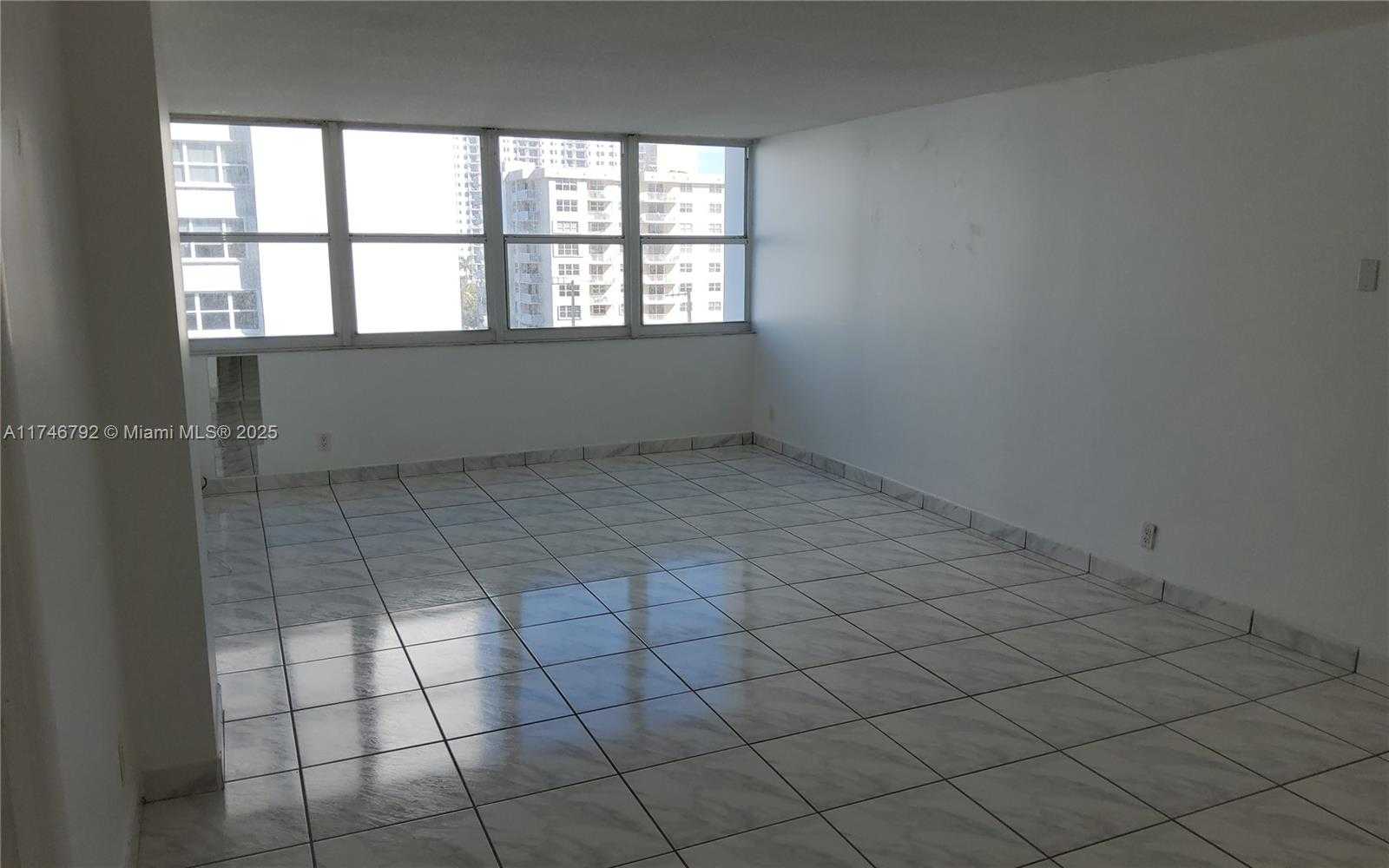 Small Image of 1410 SOUTH OCEAN DR #703, Hollywood Number 8