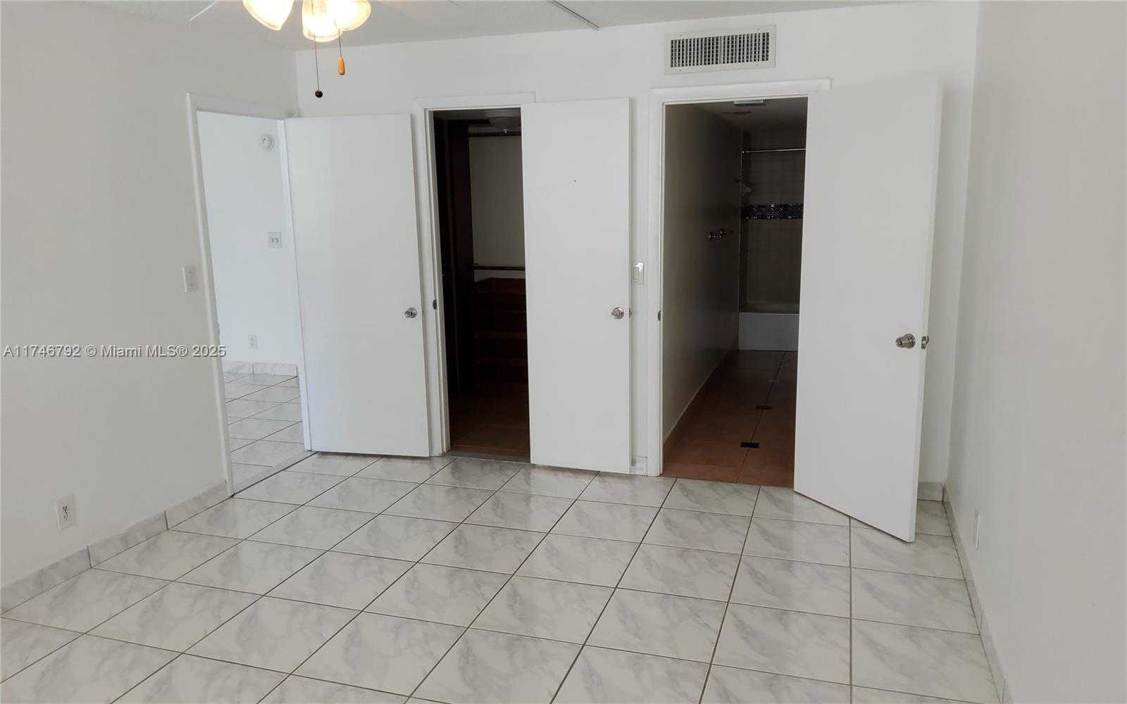 Small Image of 1410 SOUTH OCEAN DR #703, Hollywood Number 9