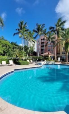 Small Image of Aventura Number 15