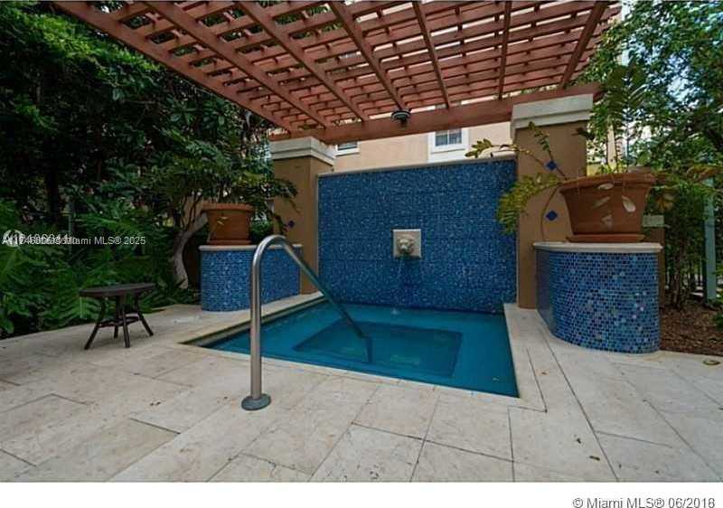 Small Image of Aventura Number 19