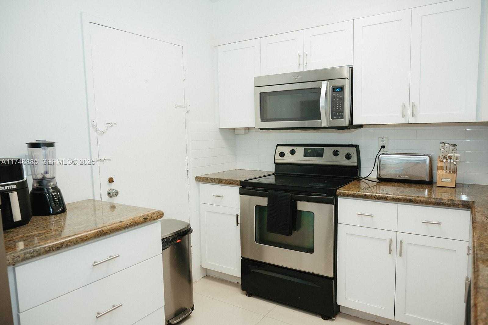 Imagen de Pequeño Objeto