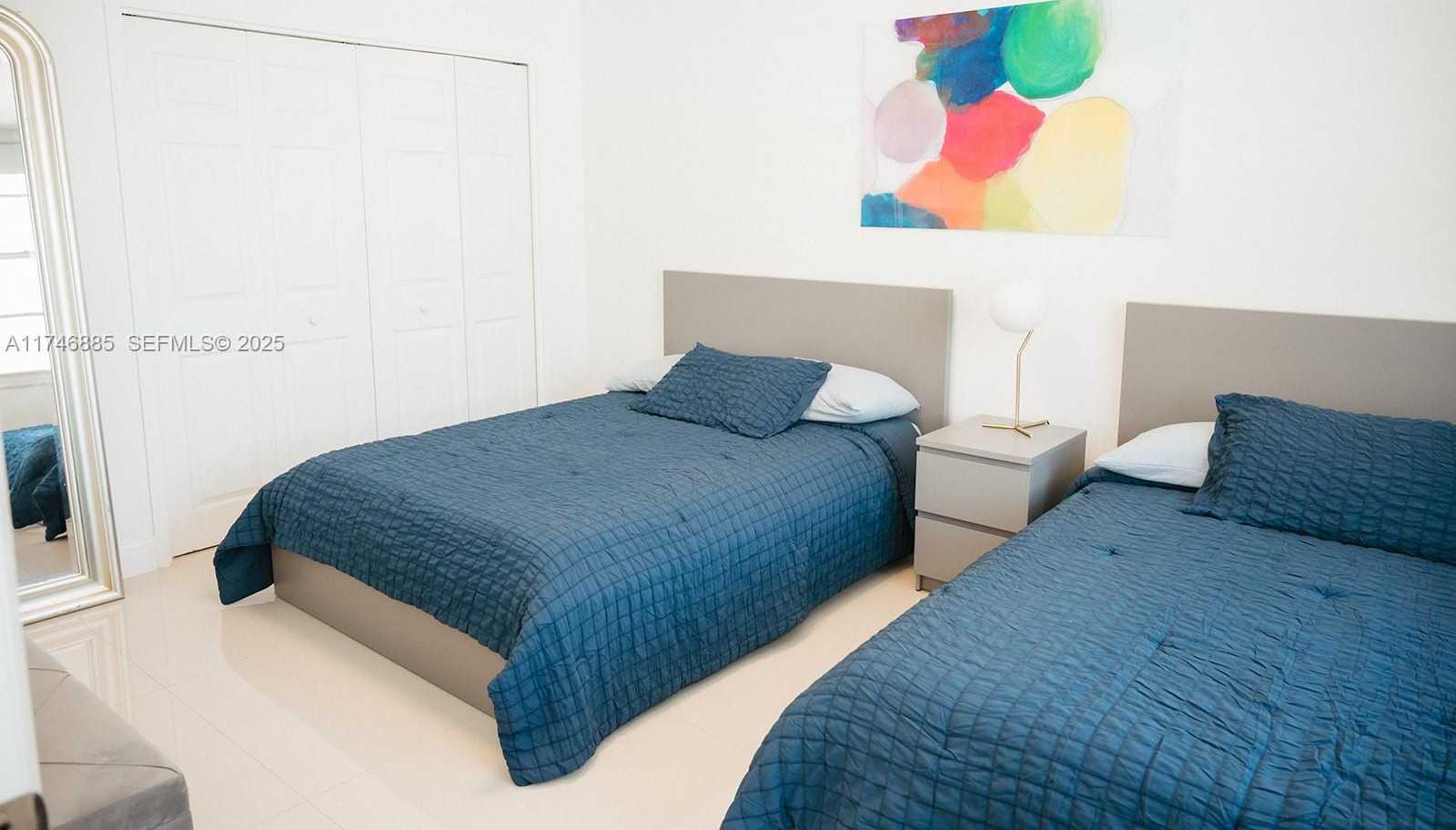 Imagen de Pequeño Objeto