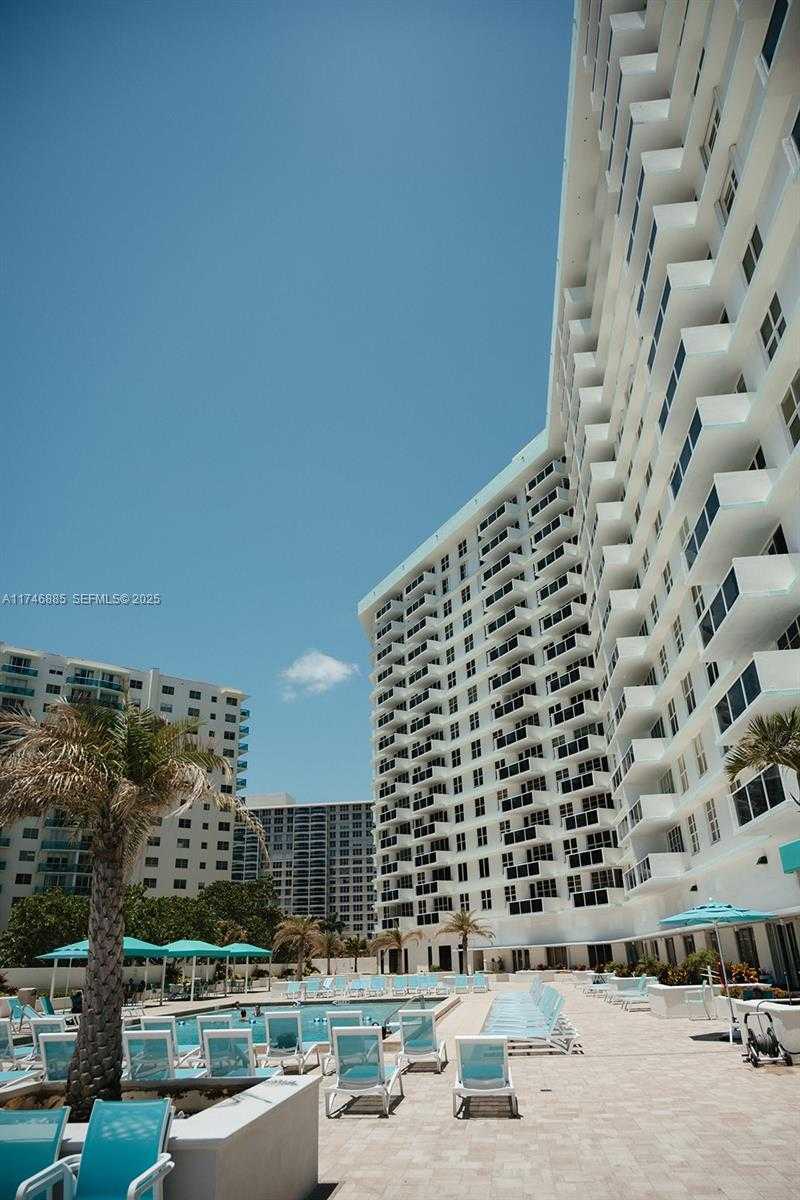 Imagen de Pequeño Objeto