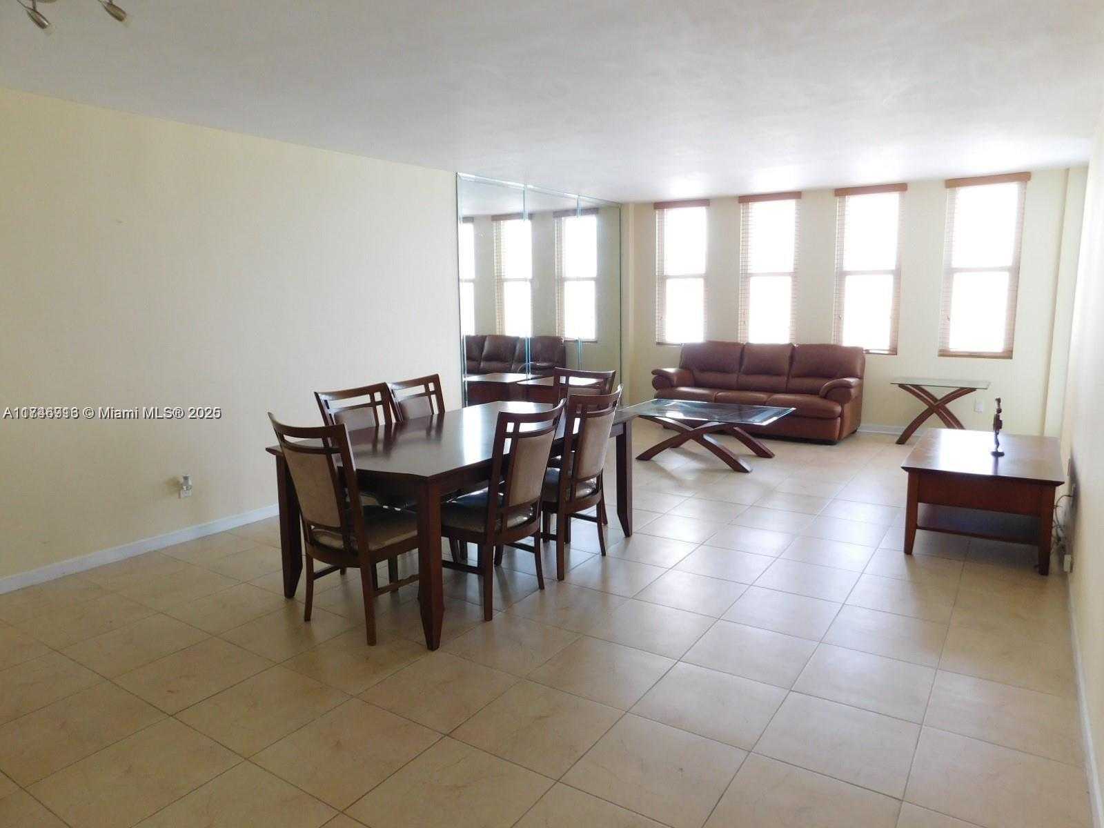 Small Image of 5401 COLLINS AVE #1213, Miami Beach Number 20