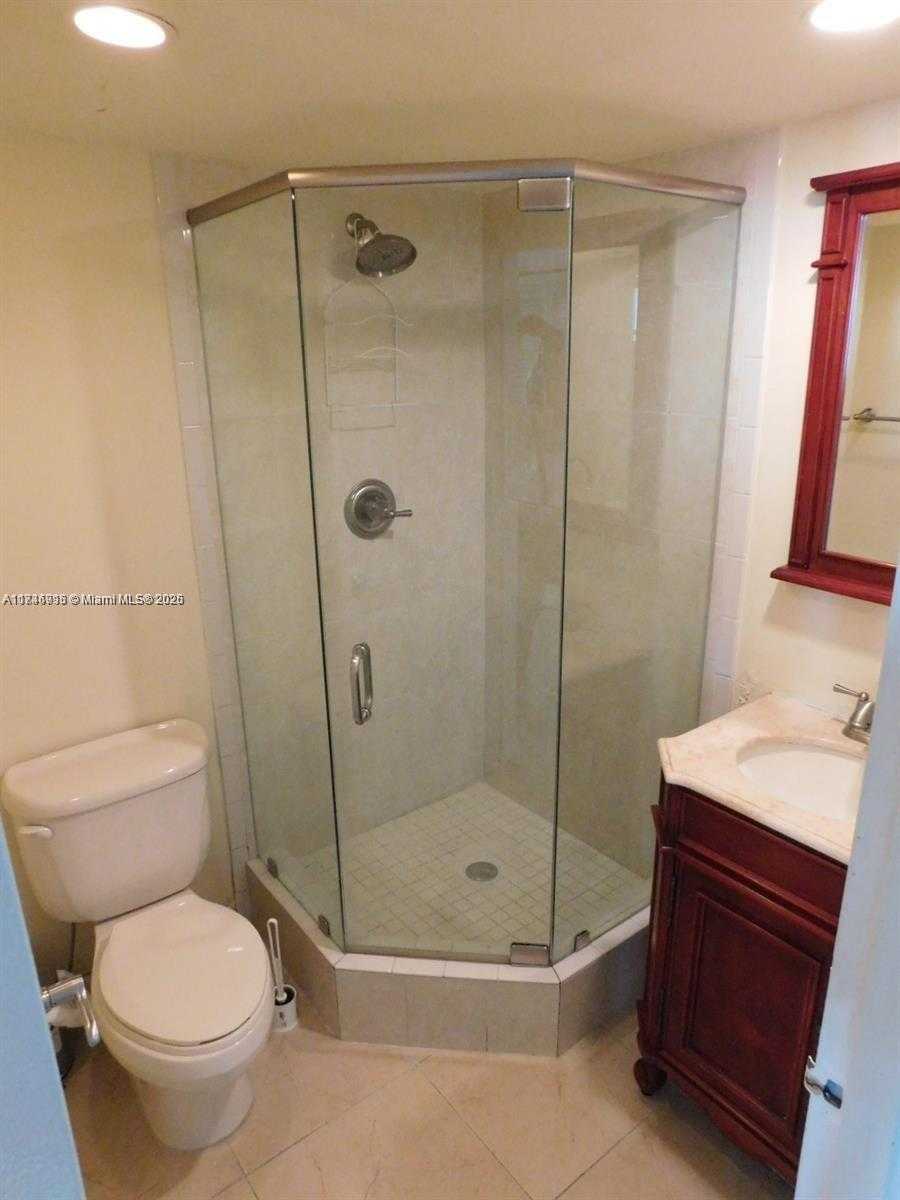 Small Image of 5401 COLLINS AVE #1213, Miami Beach Number 26