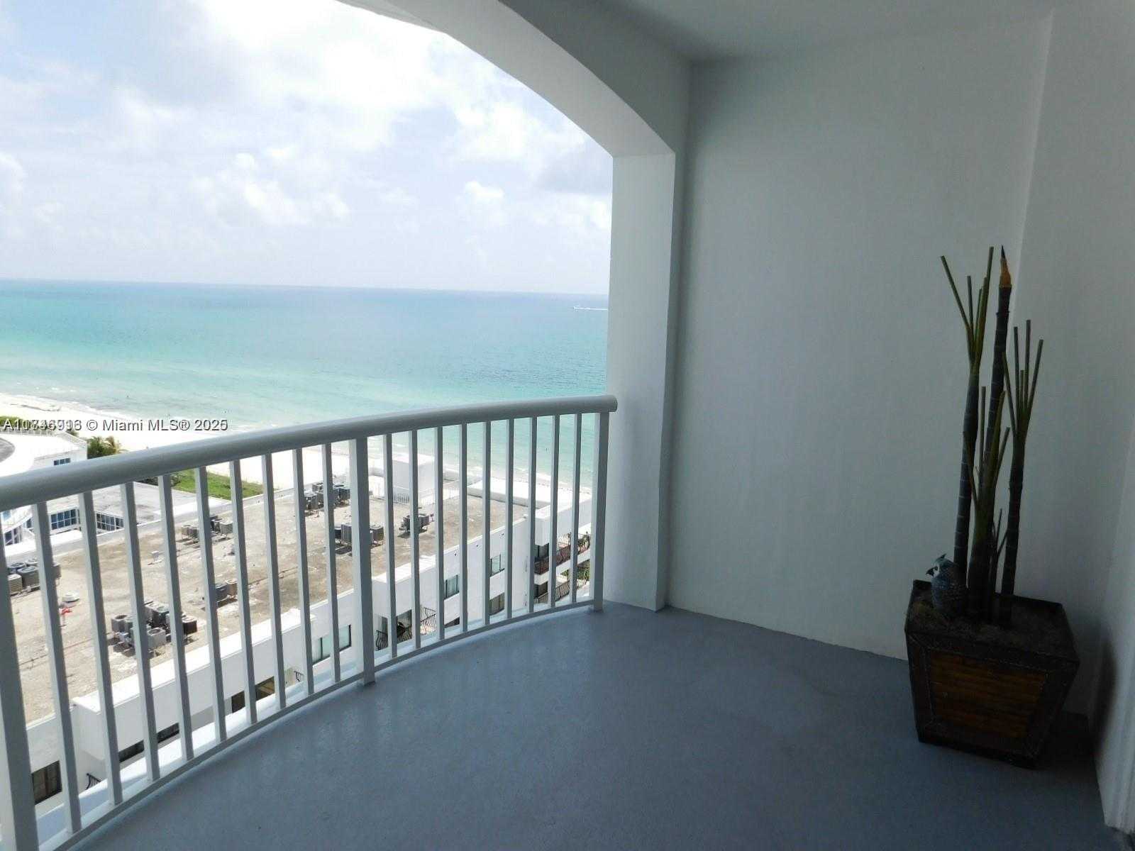 Small Image of 5401 COLLINS AVE #1213, Miami Beach Number 32