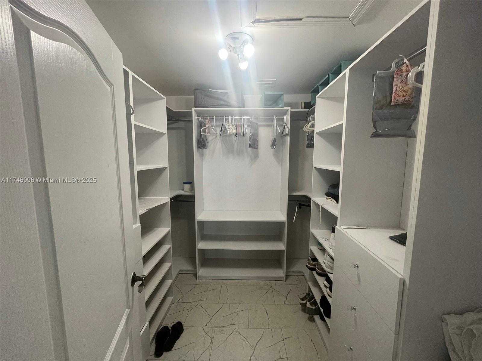 Small Image of 3915 NORTH EAST 168TH ST #3915, North Miami Beach Number 26