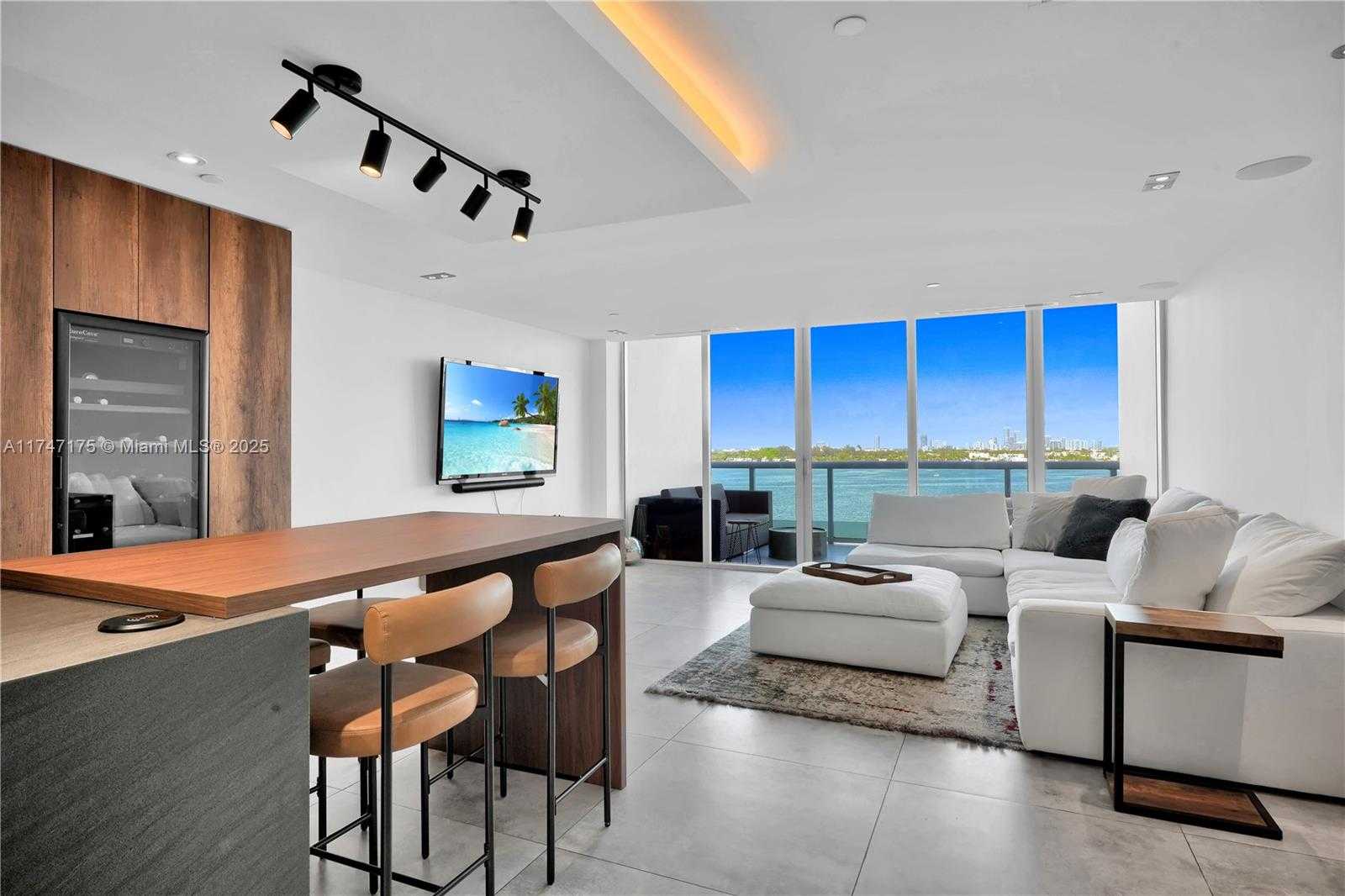 Small Image of 7935 EAST DR #1002, North Bay Village Number 3