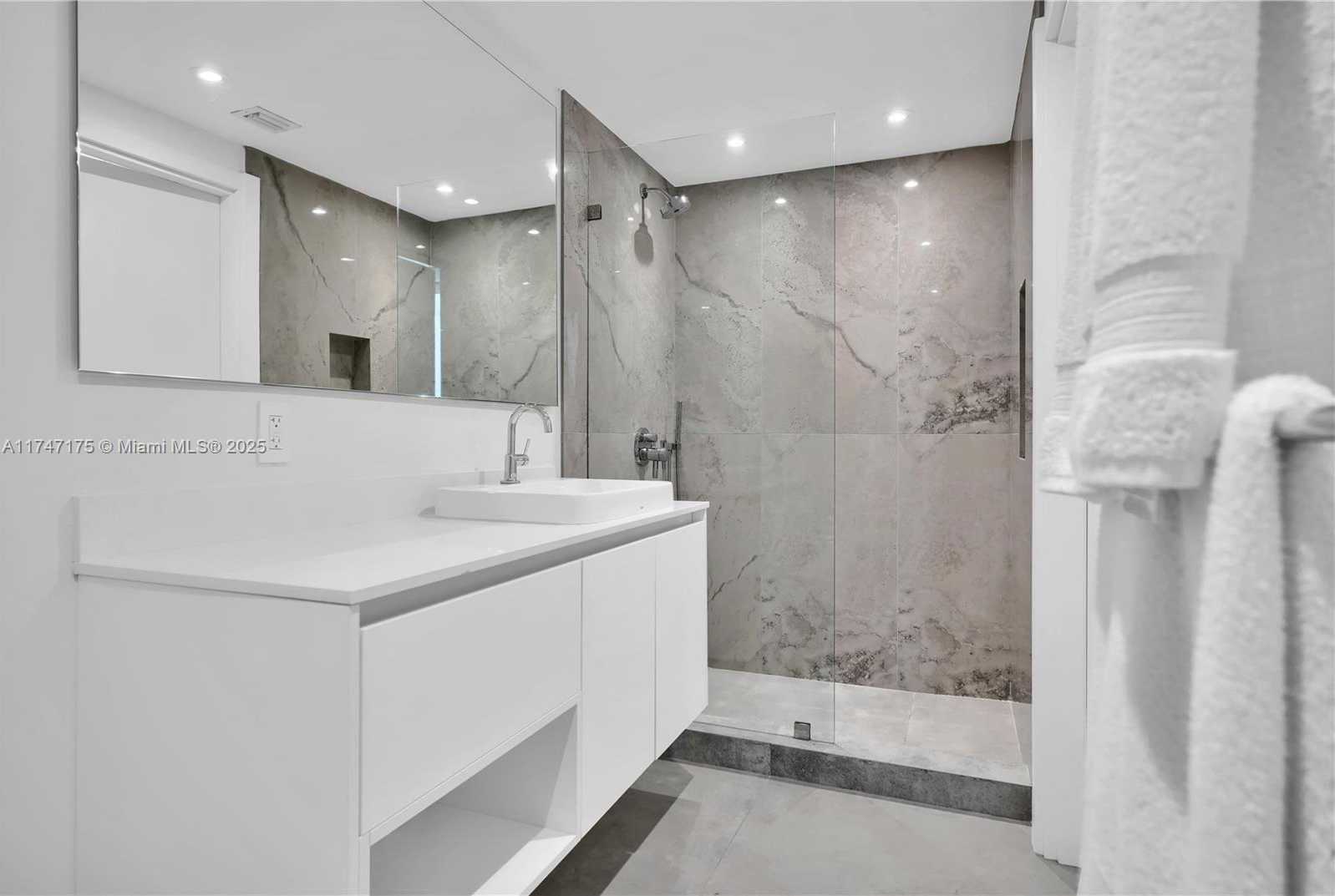 Small Image of 7935 EAST DR #1002, North Bay Village Number 31