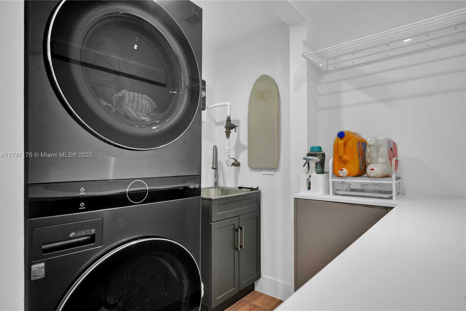 Small Image of 7935 EAST DR #1002, North Bay Village Number 33