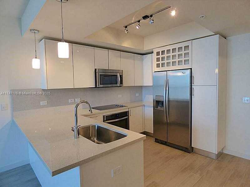 Small Image of 999 SOUTH WEST 1ST AVE #2907, Miami Number 2