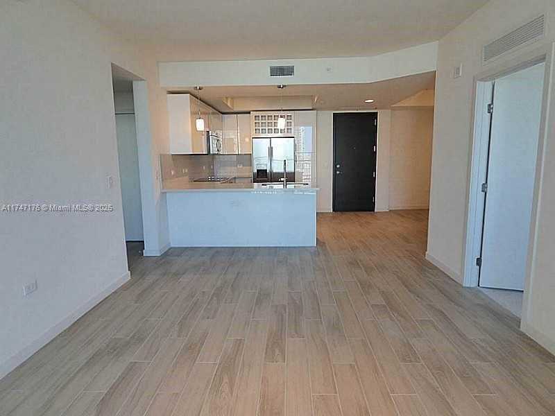 Small Image of 999 SOUTH WEST 1ST AVE #2907, Miami Number 3