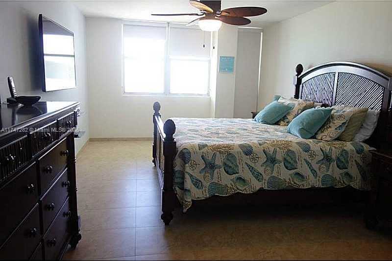 Small Image of 5701 COLLINS AVE #PH12, Miami Beach Number 12