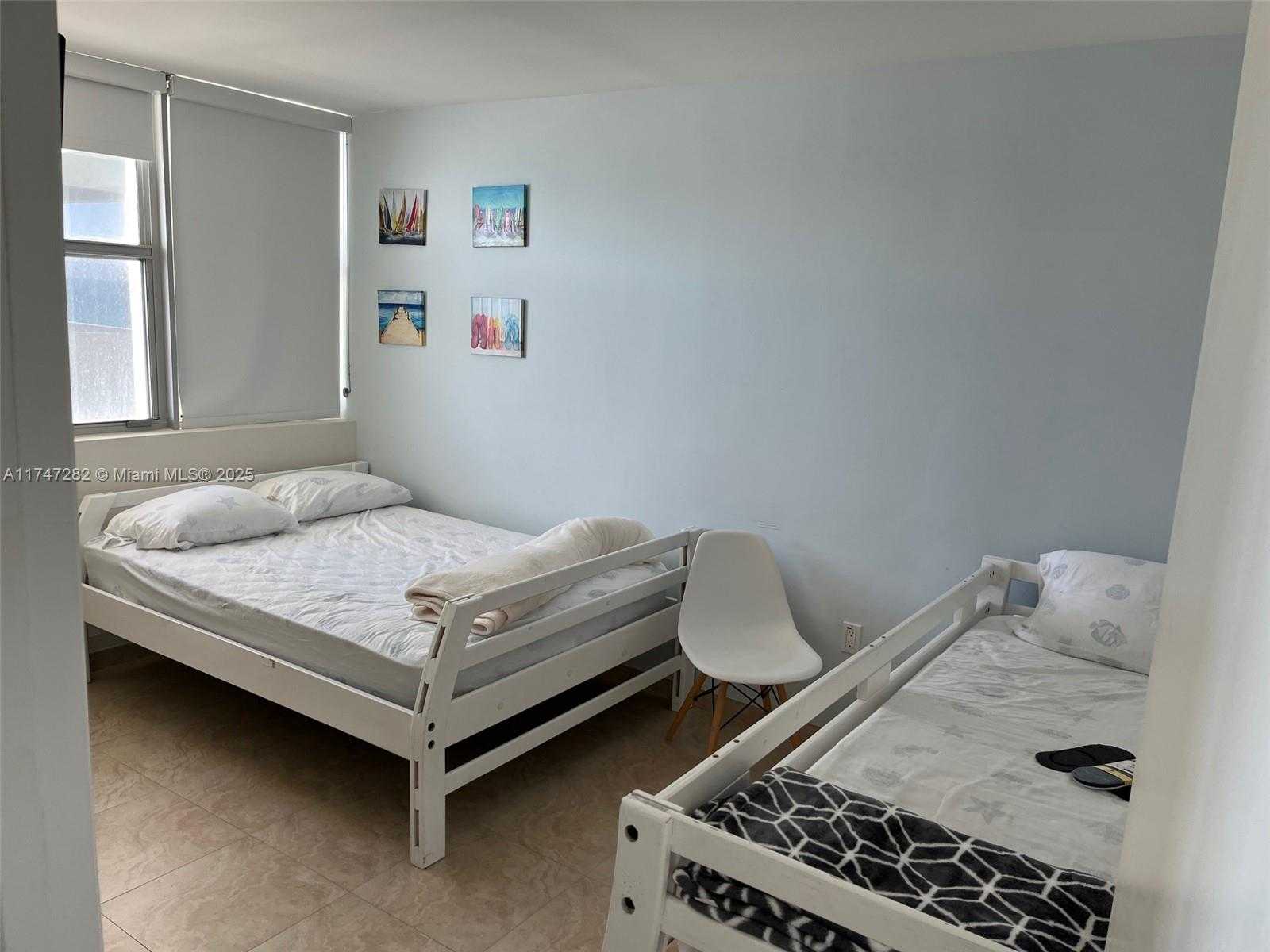Small Image of 5701 COLLINS AVE #PH12, Miami Beach Number 16
