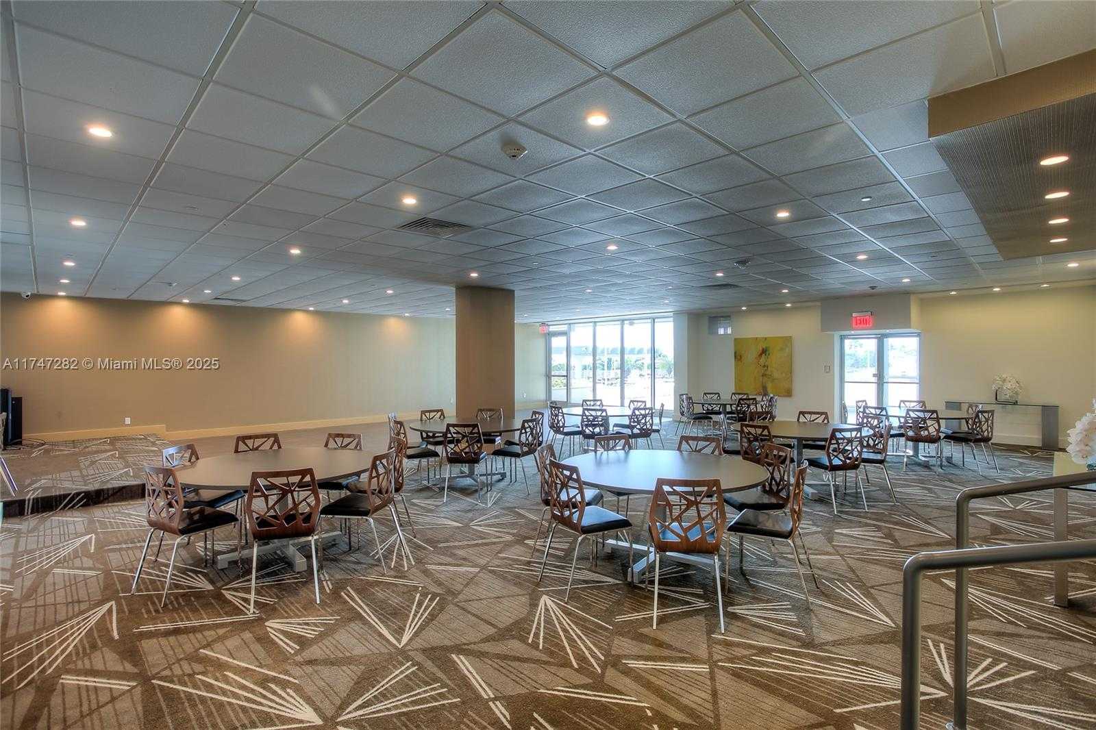 Small Image of 5701 COLLINS AVE #PH12, Miami Beach Number 29