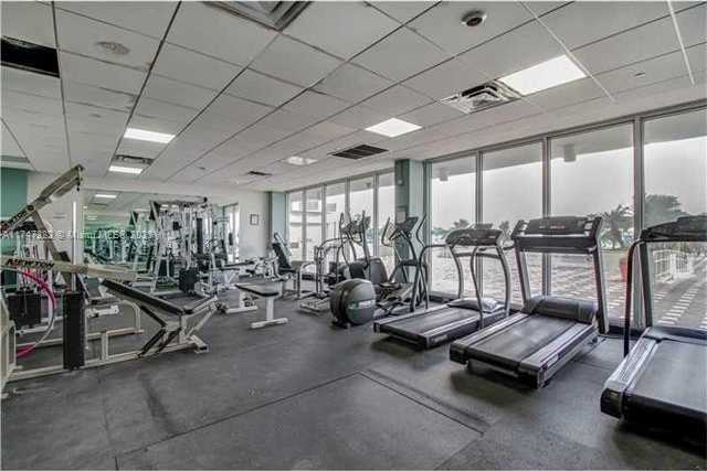 Small Image of 5701 COLLINS AVE #PH12, Miami Beach Number 30