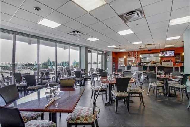 Small Image of 5701 COLLINS AVE #PH12, Miami Beach Number 32