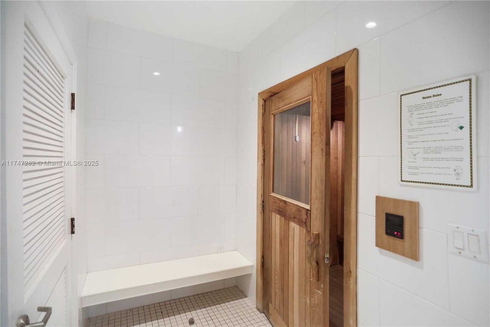 Small Image of 5701 COLLINS AVE #PH12, Miami Beach Number 41