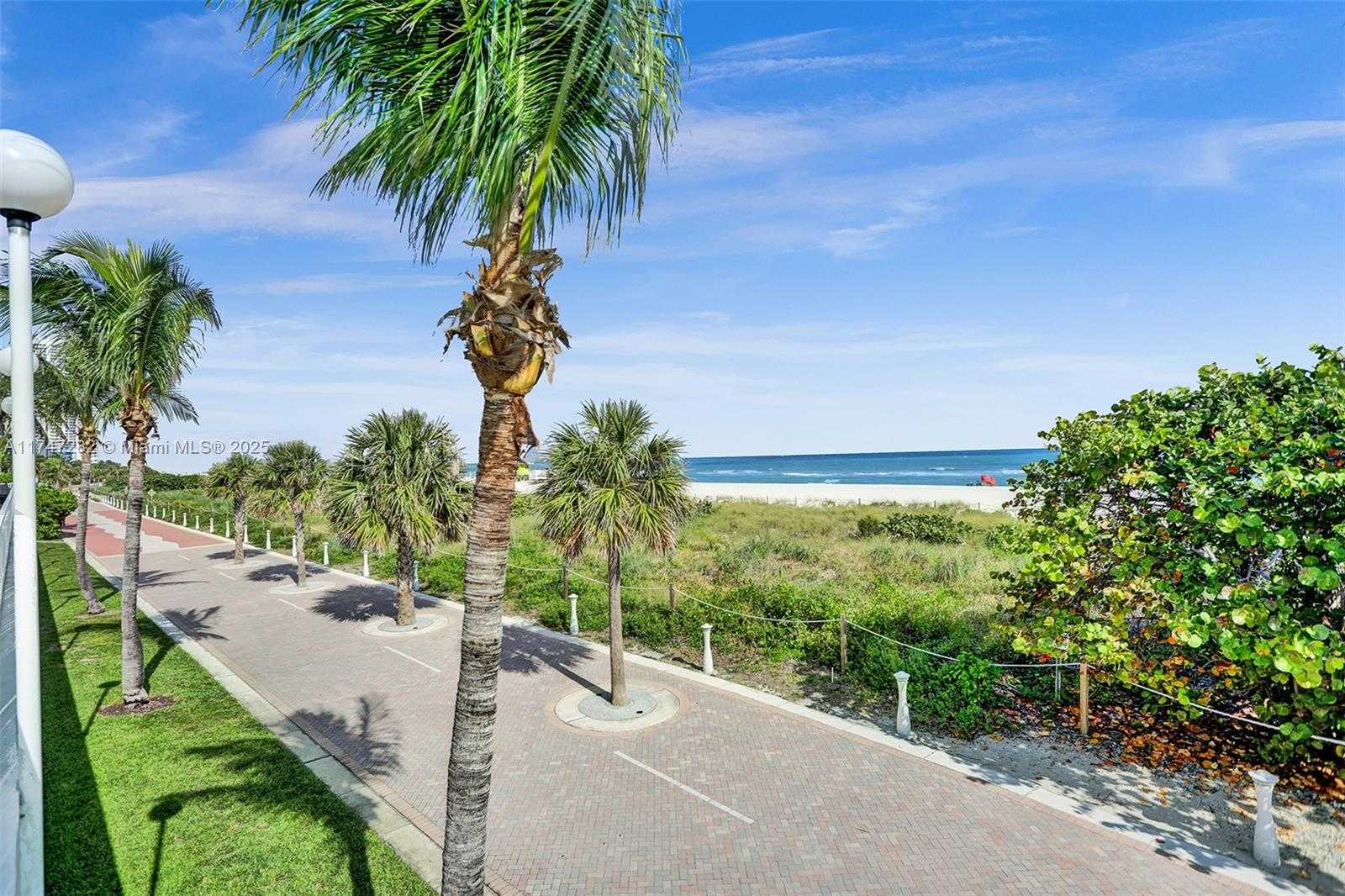 Small Image of 5701 COLLINS AVE #PH12, Miami Beach Number 45