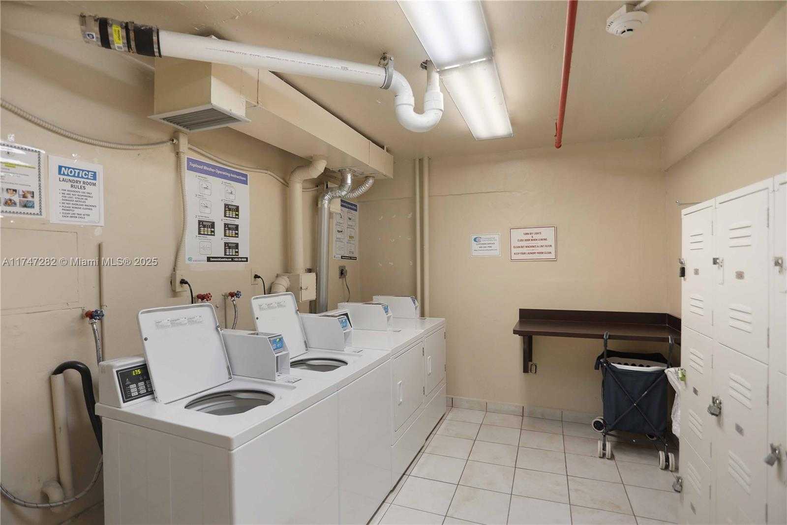 Small Image of 5701 COLLINS AVE #PH12, Miami Beach Number 57