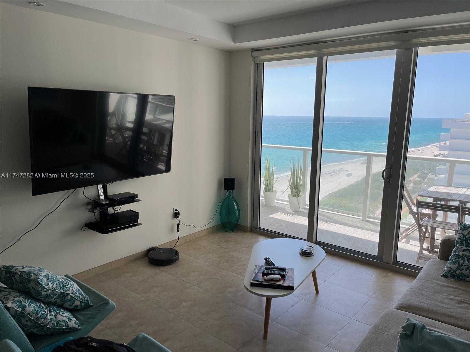 Small Image of 5701 COLLINS AVE #PH12, Miami Beach Number 6