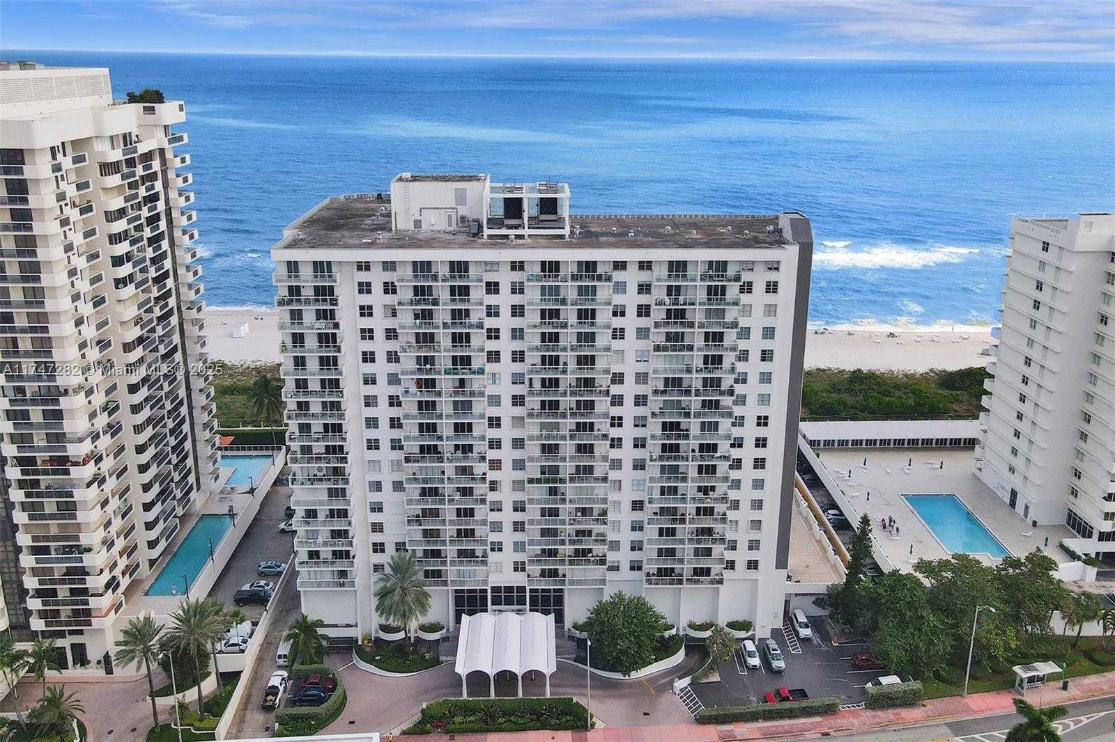 Small Image of 5701 COLLINS AVE #PH12, Miami Beach Number 61