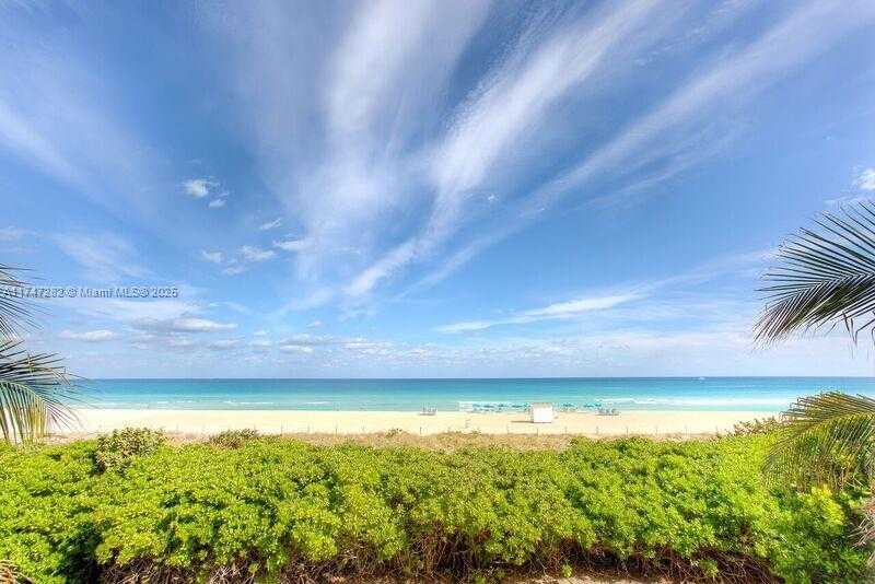 Small Image of 5701 COLLINS AVE #PH12, Miami Beach Number 7