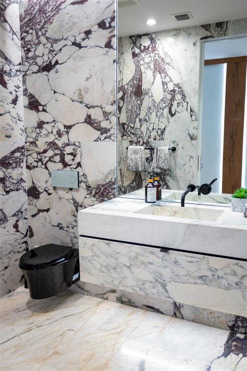 Small Image of 1300 MONAD TER #8C, Miami Beach Number 27